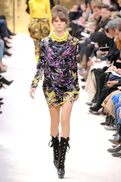 Look 45